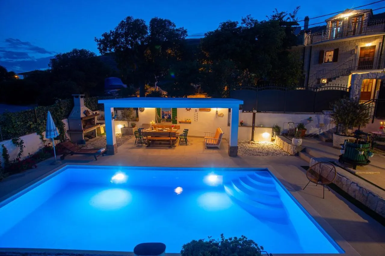 Villa Marela With Heated Swimming Pool Trogir