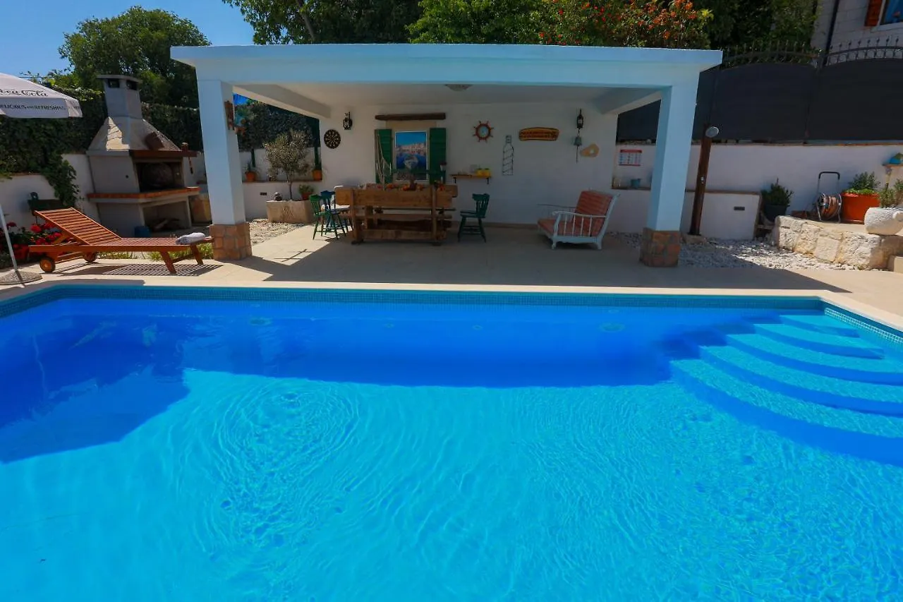 Villa Marela With Heated Swimming Pool Trogir