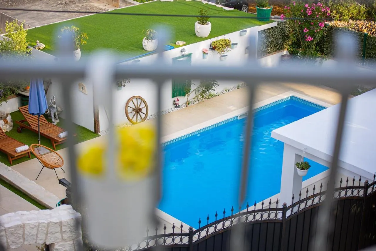 Villa Marela With Heated Swimming Pool Trogir 0*,
