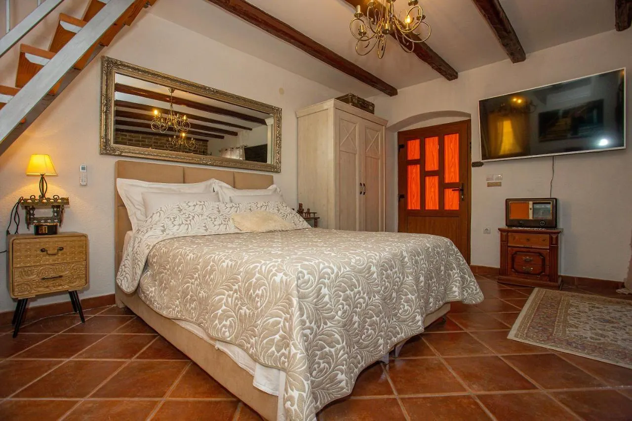 Villa Marela With Heated Swimming Pool Trogir