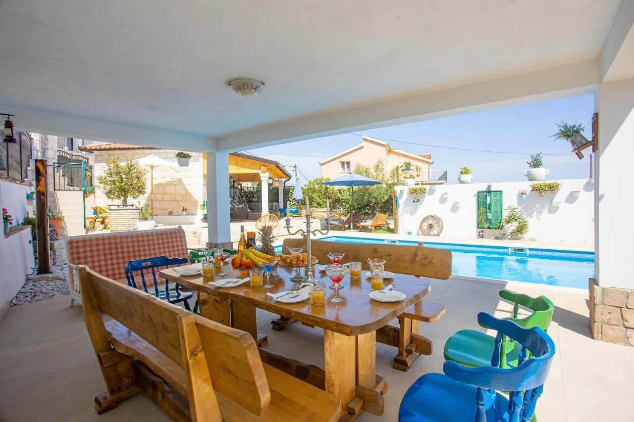 Villa Marela With Heated Swimming Pool Trogir