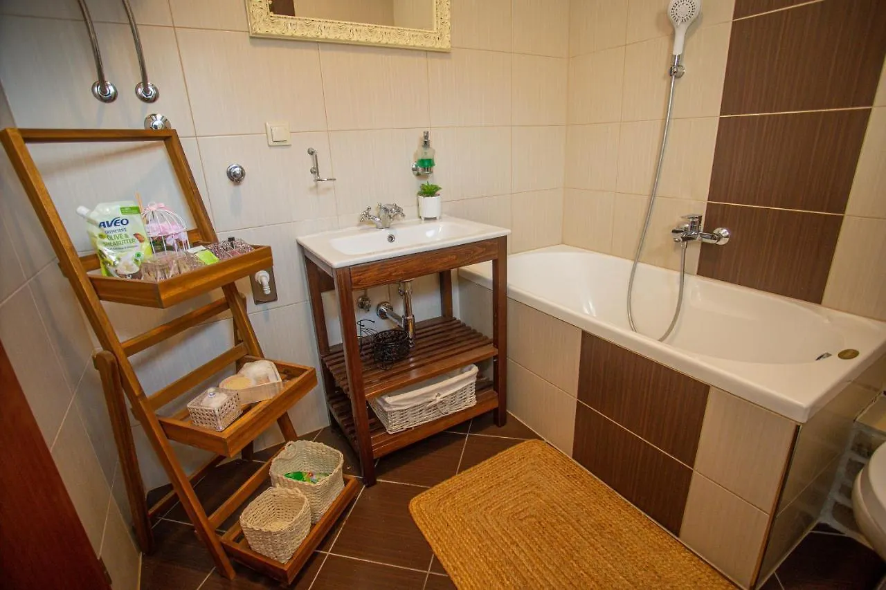 Villa Marela With Heated Swimming Pool Trogir