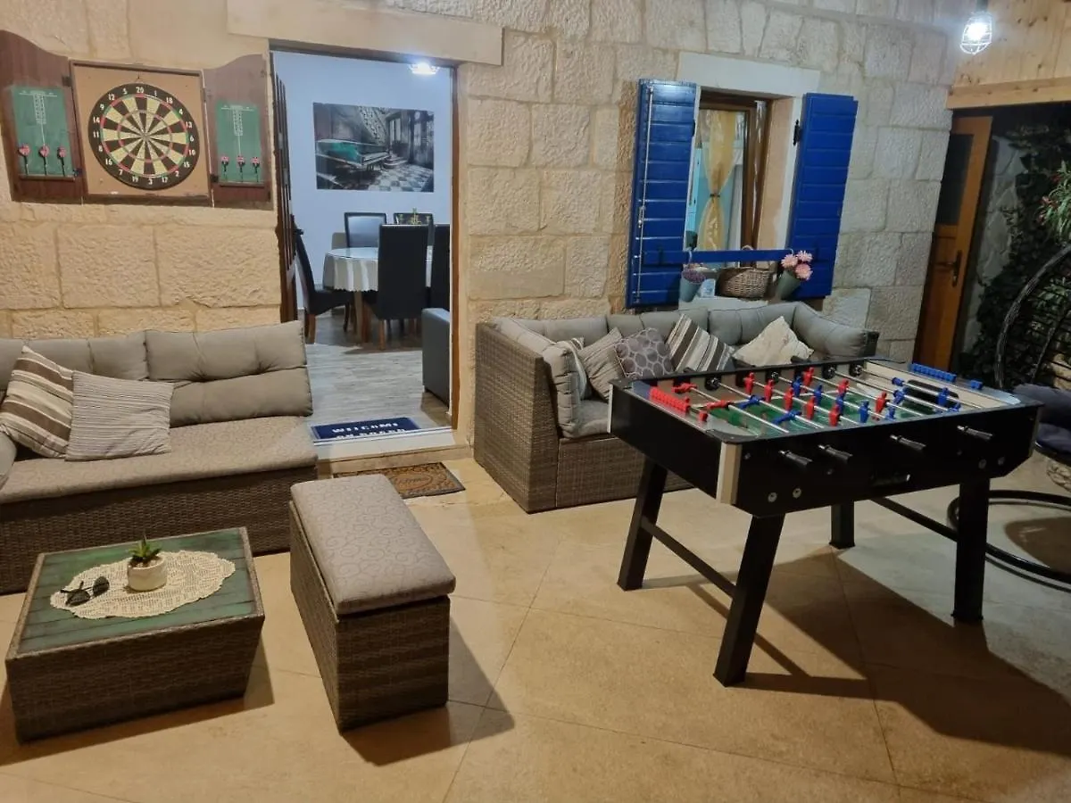 Villa Marela With Heated Swimming Pool Trogir